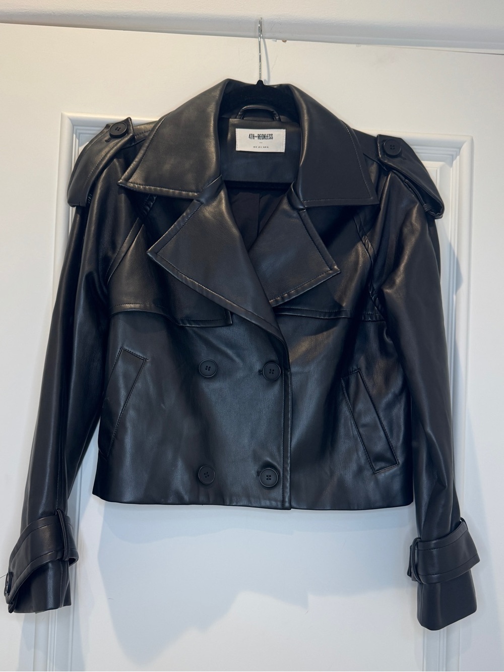 4th & Reckless Dayna Cropped Faux Leather Trenchcoat in Black S - Picture 3 of 8